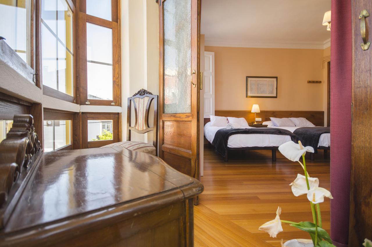 La Posada De La Casona De Sarria Eksteriør billede